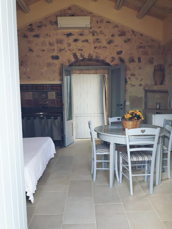 Masseria Ciancio Casa Serrafiori Ngoại thất bức ảnh